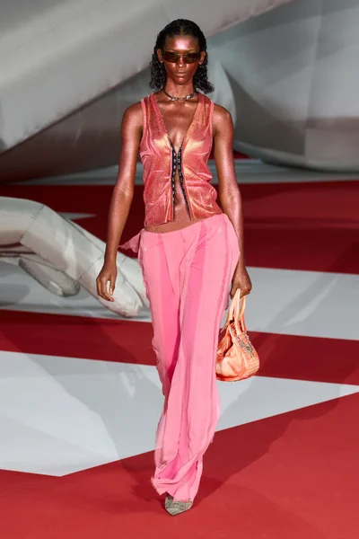 Look 49